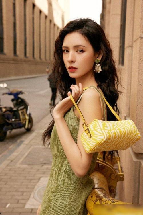 娱乐吃瓜张予曦,娱乐圈吃瓜达人，揭秘娱乐圈幕后故事  第2张