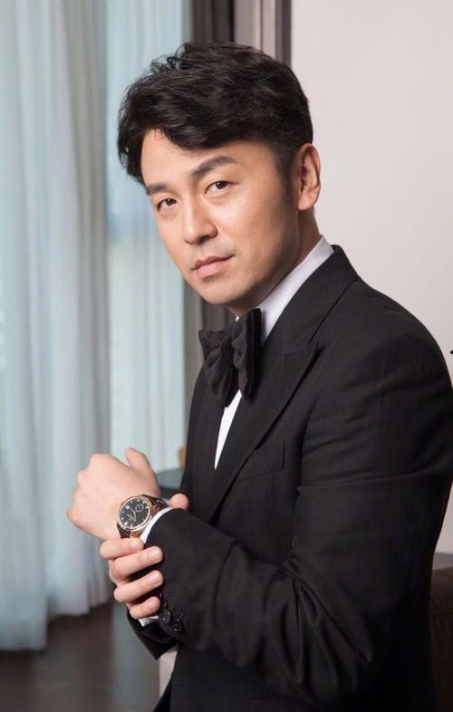 娱乐圈吃瓜男导演有哪些,那些热衷于吃瓜的男导演众生相 第2张 娱乐圈吃瓜男导演有哪些,那些热衷于吃瓜的男导演众生相 第2张